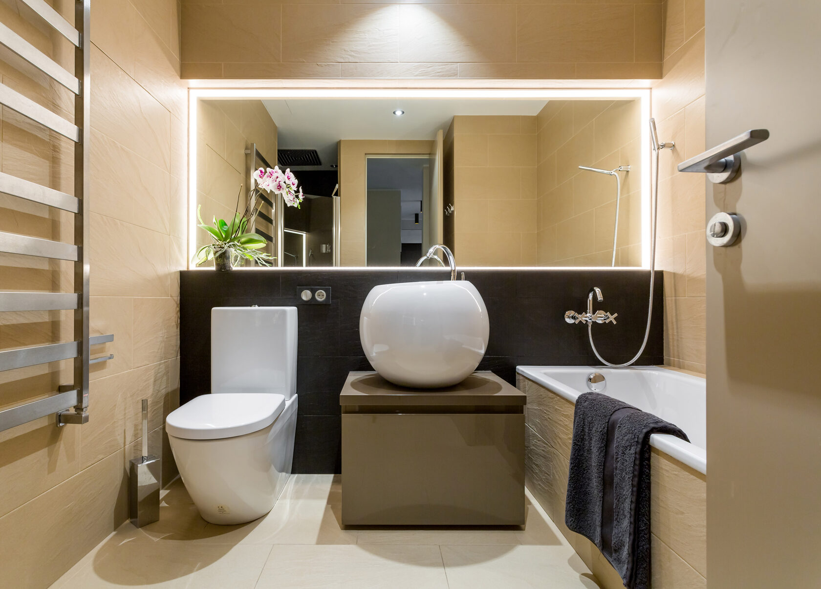 Ванная комната дизайн фото 4. Дизайнерские решения для ванной комнаты. Интерьер ванной комнаты совмещенной. Ванная комната с туалетом. Ванная совмещенная с туалетом.