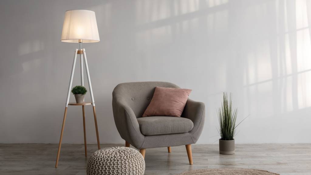 Торшер для дома