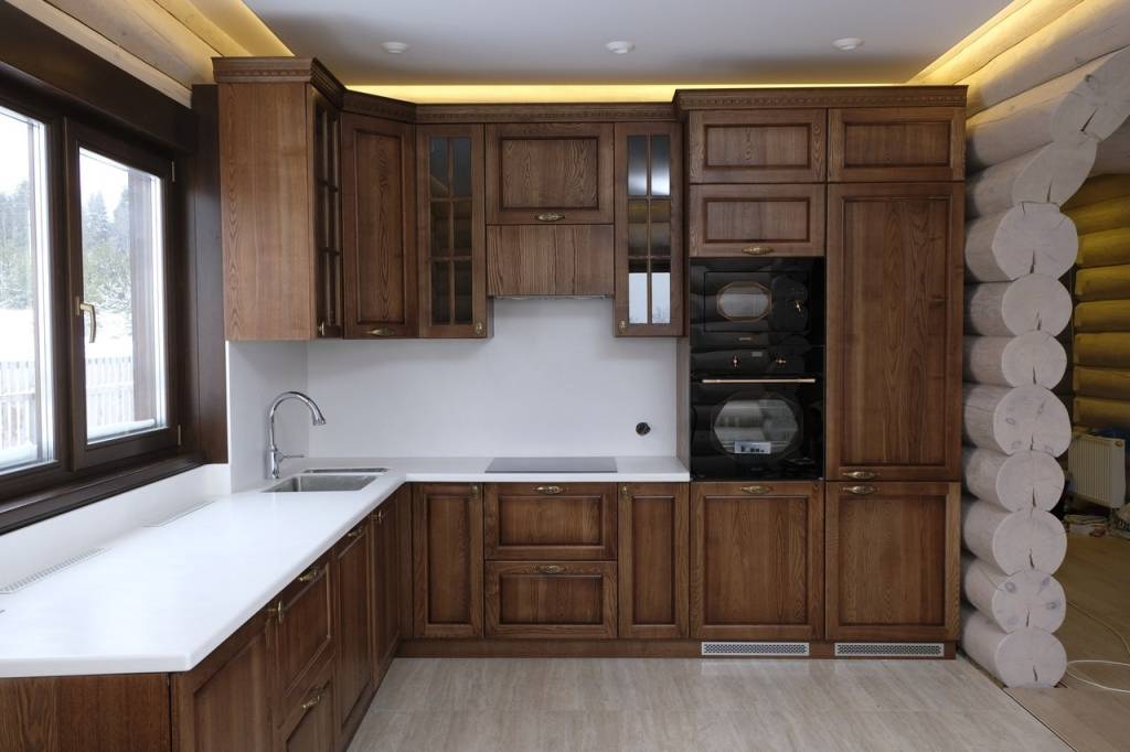 Угловая кухня