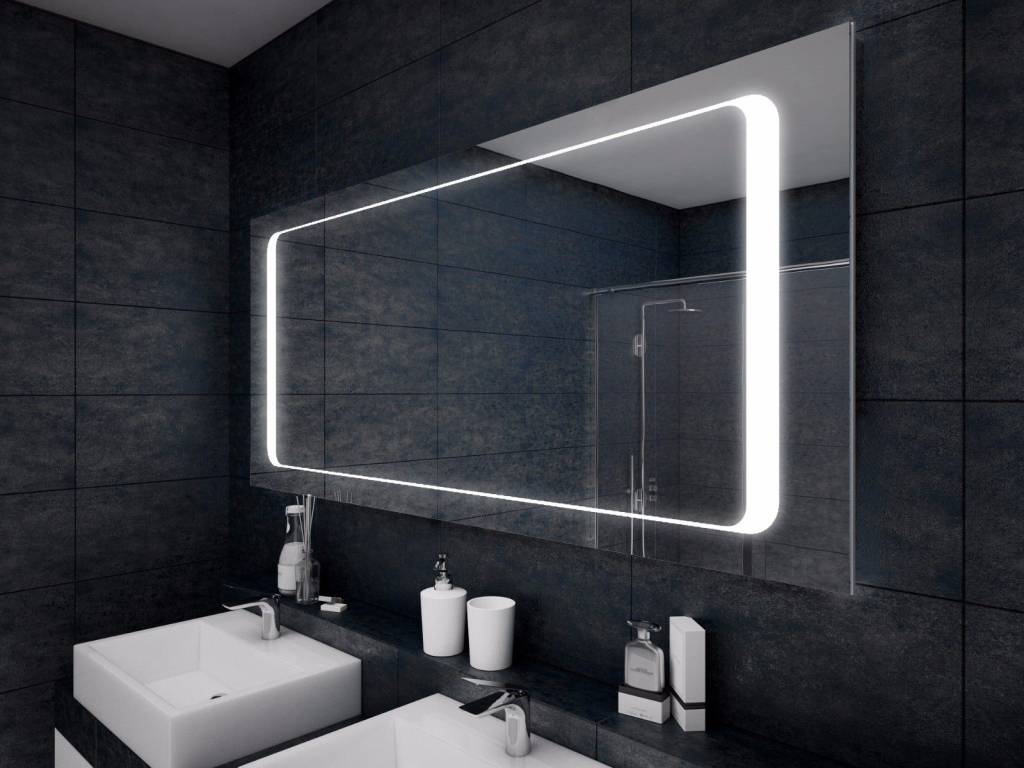 Прямоугольное зеркало в ванной